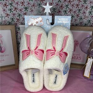 Pink Bow Slippers